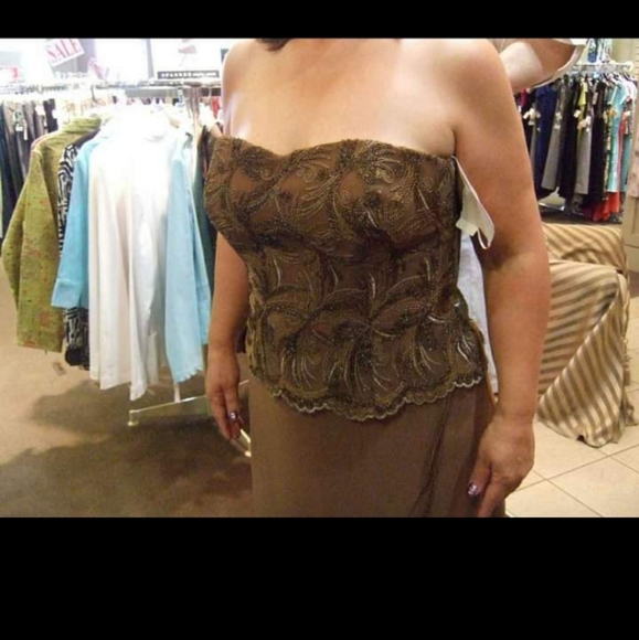 Mother of the groom dress - Picture 2 of 2